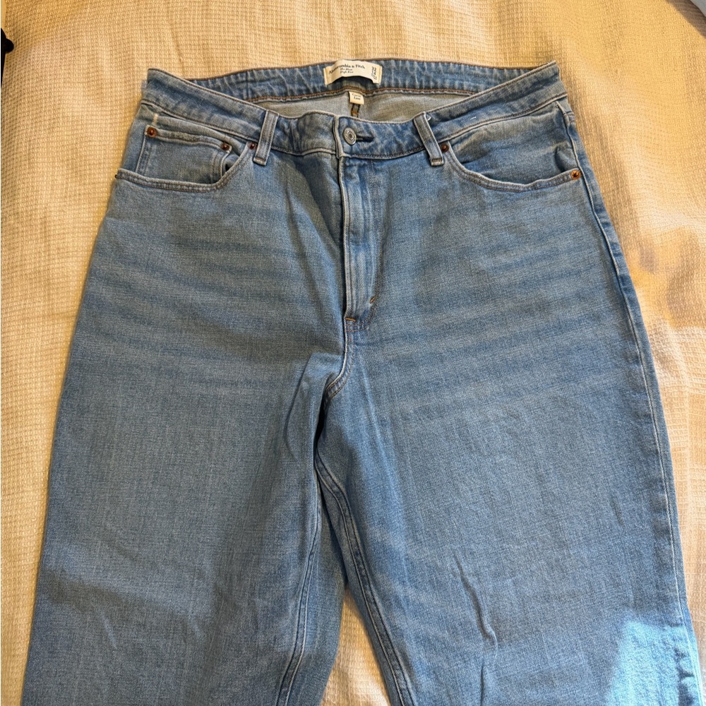 Abercrombie and Fitch Curve Love Mom Jean